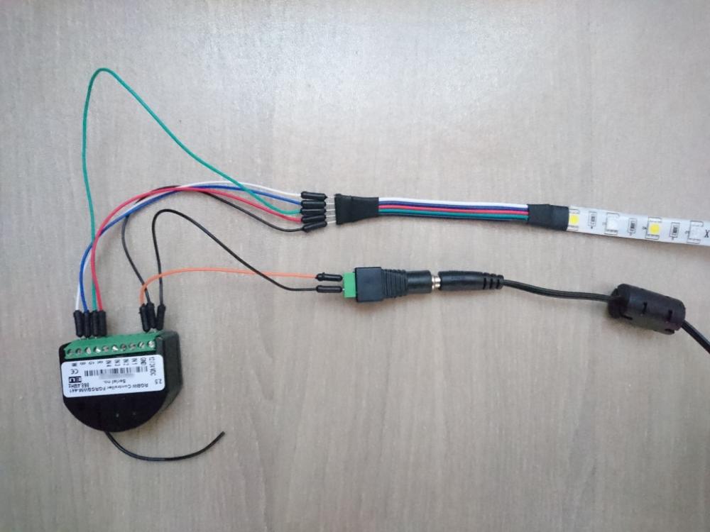 Fibaro RGBW.JPG